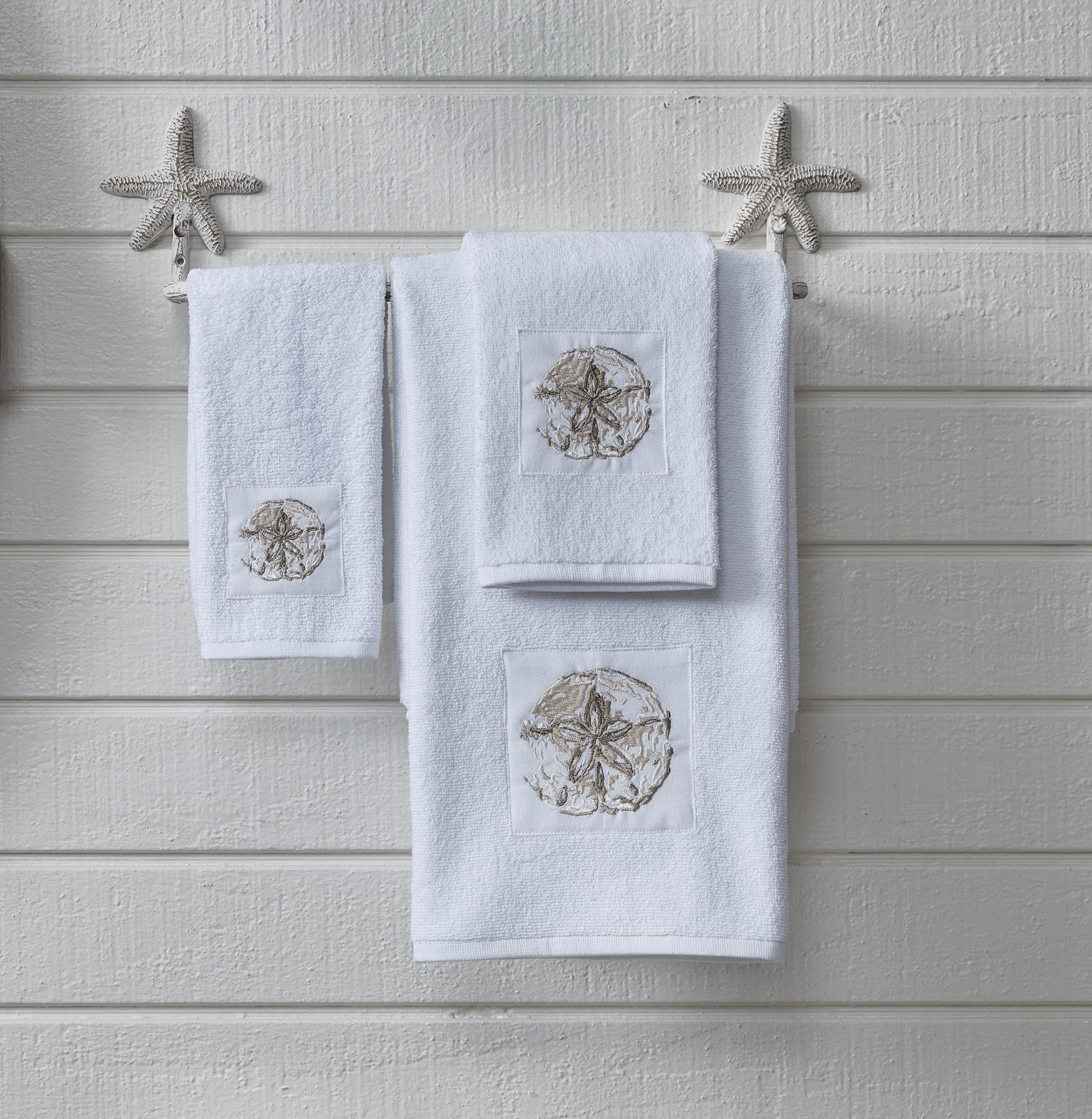 Shell Cove Beach Accent Bath Towels