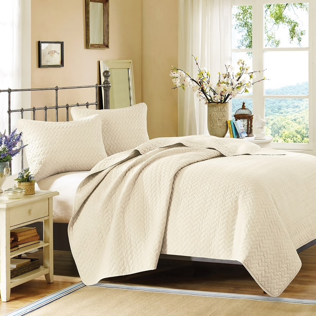 Vancouver Cove Ivory Velvet Touch Coverlet Set